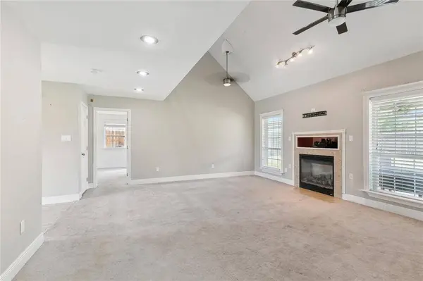 3405 MOSS LN, Violet, LA 70092