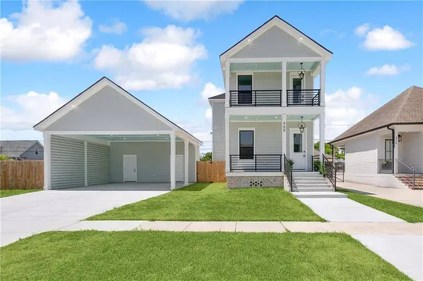 900 PERRIN DR, Arabi, LA 70032