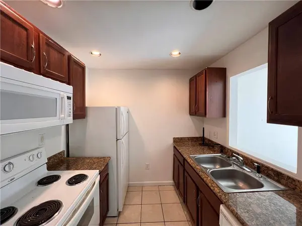 2525 RIVERLAND DR, Chalmette, LA 70043
