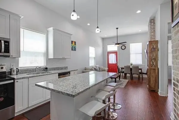 2430 CLARA ST, New Orleans, LA 70113