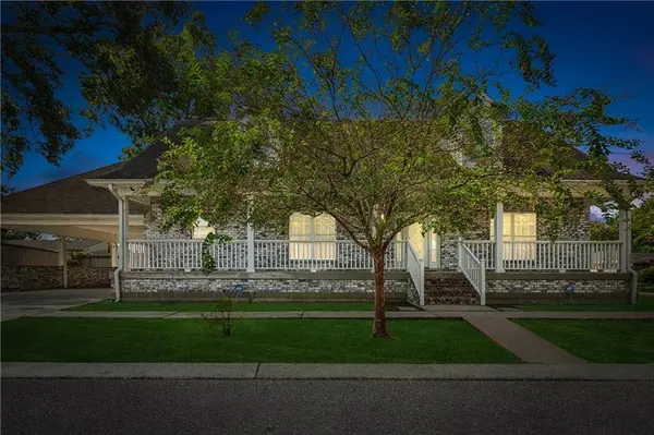 614 W JOSEPHINE ST, Chalmette, LA 70043