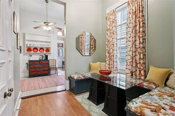 1411 TERPSICHORE ST, New Orleans, LA 70130