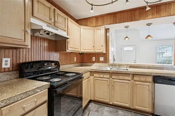 716 HEAVENS DR #7, Mandeville, LA 70471