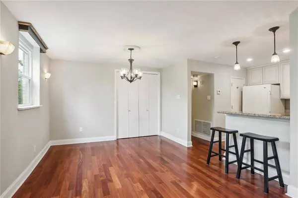 2511 ST CHARLES AVE #302, New Orleans, LA 70130