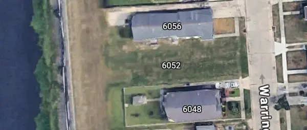 6052 WARRINGTON DR, New Orleans, LA 70122