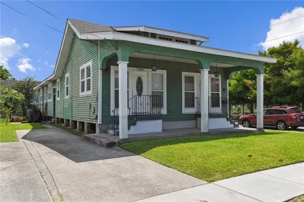 7328 SPRUCE ST, New Orleans, LA 70118