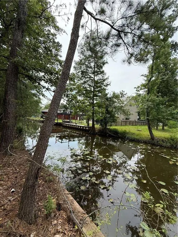 154A DERBES DR, Covington, LA 70433