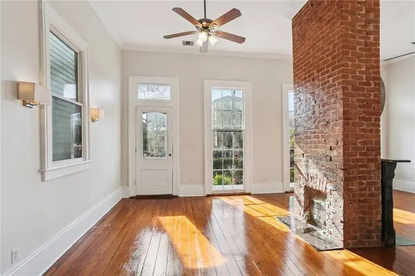 2221 CONSTANCE ST, New Orleans, LA 70130
