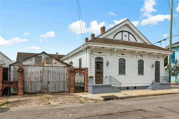 4102 DAUPHINE ST, New Orleans, LA 70117