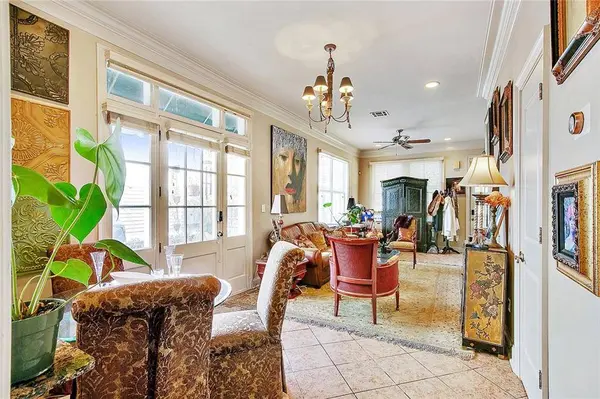 910 TOURO ST #4, New Orleans, LA 70116