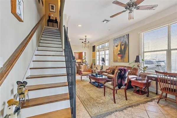 910 TOURO ST #4, New Orleans, LA 70116