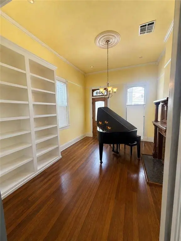 320 S CORTEZ ST, New Orleans, LA 70119