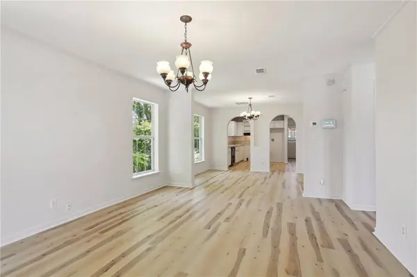 8521 EDINBURGH ST, New Orleans, LA 70118