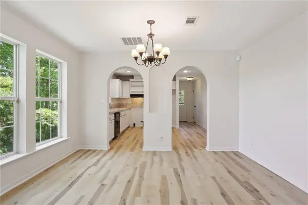 8521 EDINBURGH ST, New Orleans, LA 70118