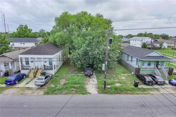 8728-30 EDINBURGH ST, New Orleans, LA 70118