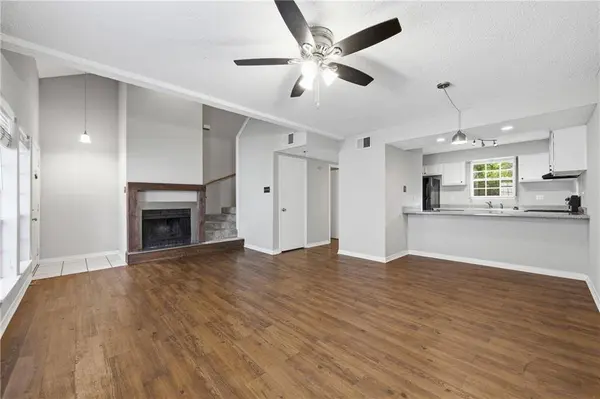 307 CEDARWOOD DR #307, Mandeville, LA 70471