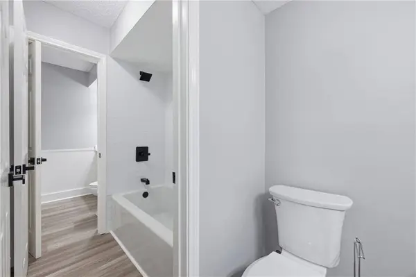 832 S CLEARVIEW Pkwy #415, Harahan, LA 70123