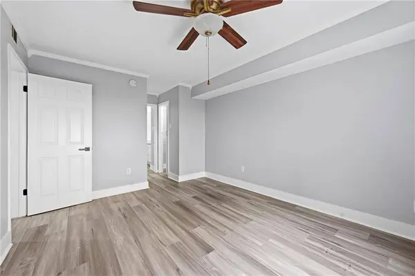 832 S CLEARVIEW Pkwy #415, Harahan, LA 70123