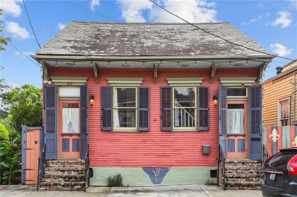 3143 DAUPHINE ST, New Orleans, LA 70117
