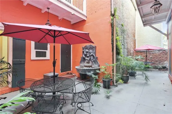 810 ST PETER ST #10, New Orleans, LA 70116