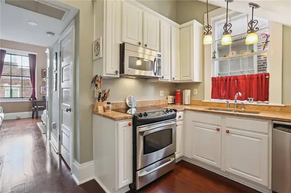 539 TOULOUSE ST #D, New Orleans, LA 70116