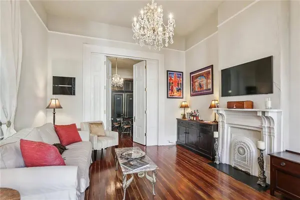 1224 ROYAL ST #1, New Orleans, LA 70116