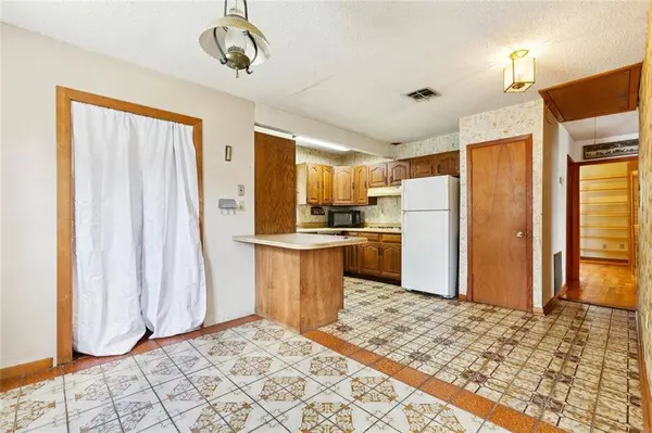 1029 LILLIAN ST, Metairie, LA 70001