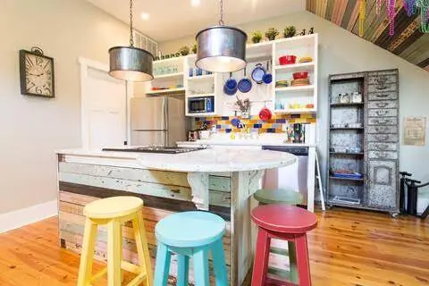 703 LOUISA ST, New Orleans, LA 70117
