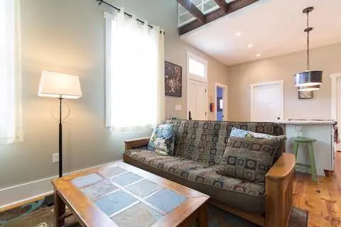 703 LOUISA ST, New Orleans, LA 70117
