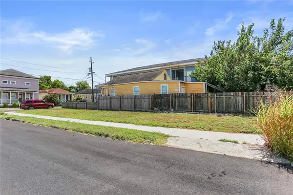 2900 DANNEEL ST, New Orleans, LA 70115