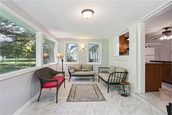 9 CHATHAM DR, New Orleans, LA 70122