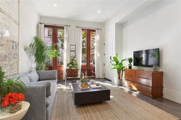 427 GRAVIER ST, New Orleans, LA 70130