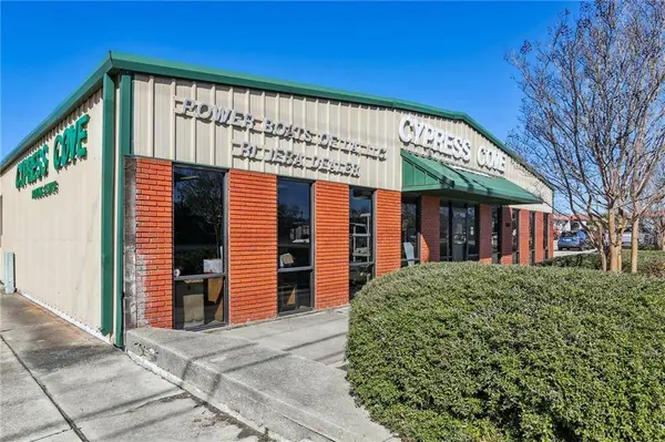 3663 PONTCHARTRAIN DR, Slidell, LA 70458