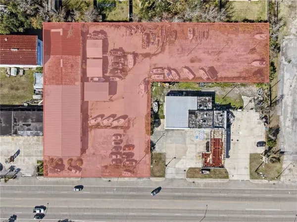 3663 PONTCHARTRAIN DR, Slidell, LA 70458