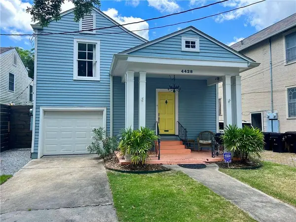 4428 FONTAINEBLEAU DR, New Orleans, LA 70125