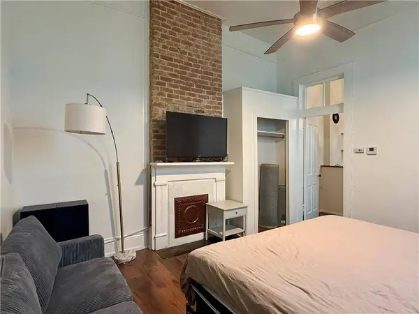 3725 ANNUNCIATION ST, New Orleans, LA 70115