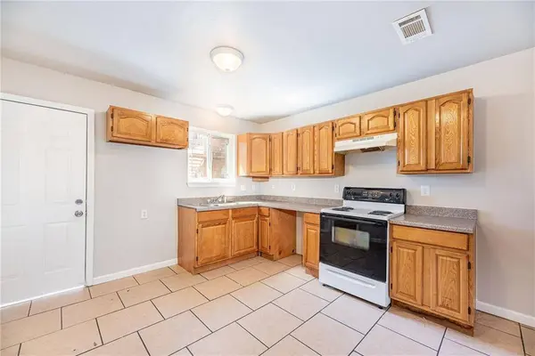 2821 PAKENHAM DR #203, Chalmette, LA 70043