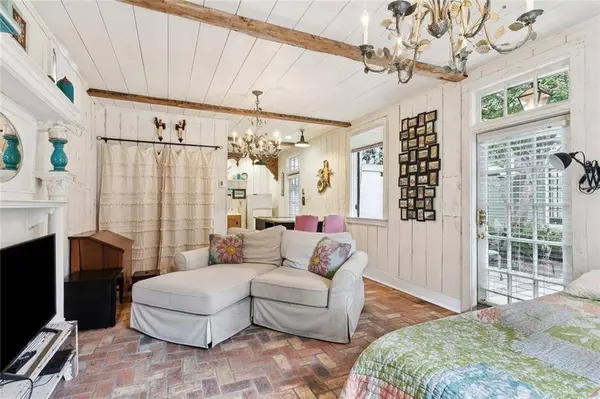 718 URSULINES AVE #D, New Orleans, LA 70116