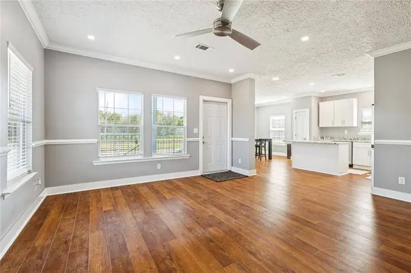 920 COUGAR DR, Arabi, LA 70032