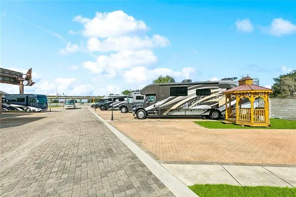 500 N CLAIBORNE AVE, New Orleans, LA 70112