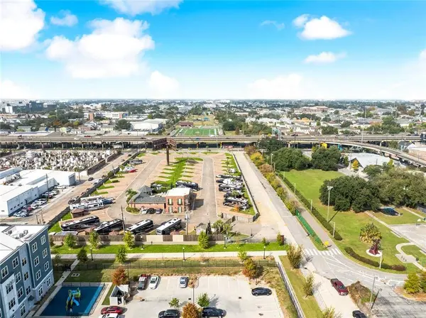 500 N CLAIBORNE AVE, New Orleans, LA 70112