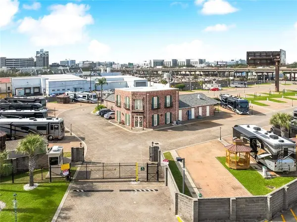 500 N CLAIBORNE AVE, New Orleans, LA 70112