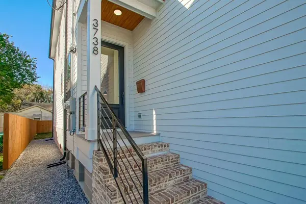 3738 BRUXELLES ST #3738, New Orleans, LA 70122