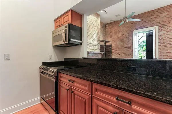 520 SAINT PHILIP ST #6, New Orleans, LA 70116