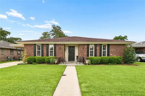 186 SEDGEFIELD DR, Harahan, LA 70123
