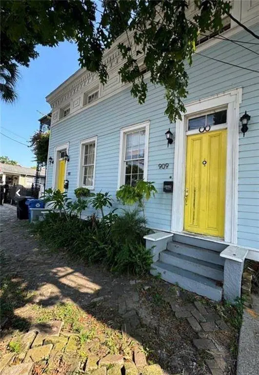 909 RACE ST, New Orleans, LA 70130