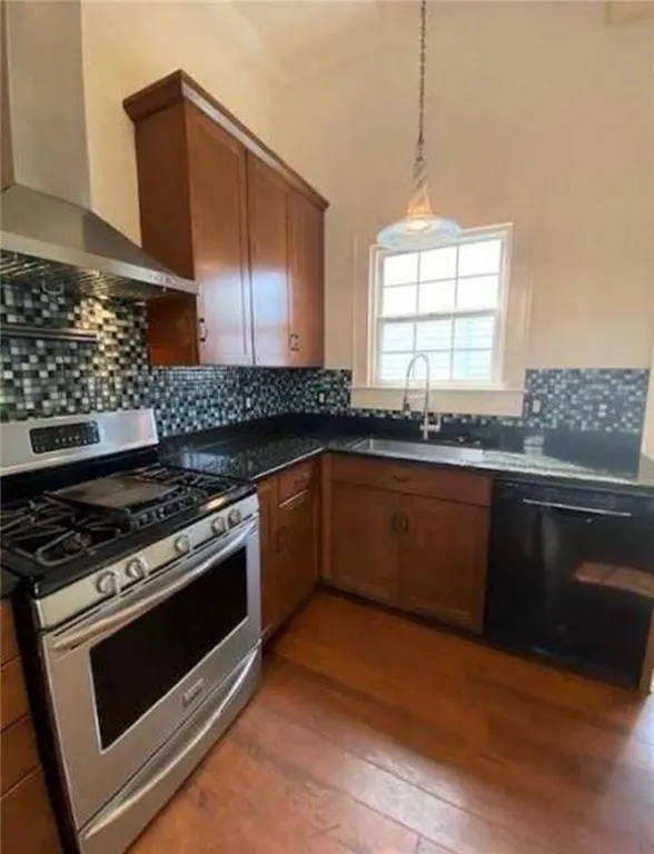 8013 GREEN ST, New Orleans, LA 70118