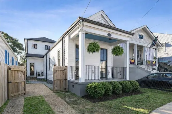 826 DELACHAISE ST, New Orleans, LA 70115
