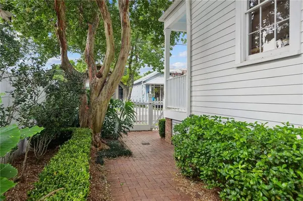 319 CALHOUN ST, New Orleans, LA 70118