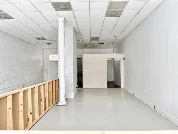 2126 MAGAZINE ST, New Orleans, LA 70130